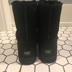 UGG classic short boots